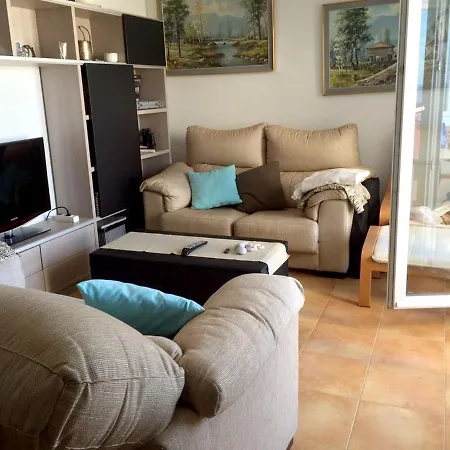 Apartamento With 3 Bedrooms In With Furnished Terrace *