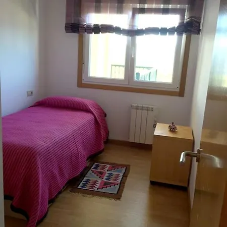Apartamento With 3 Bedrooms In With Furnished Terrace *
